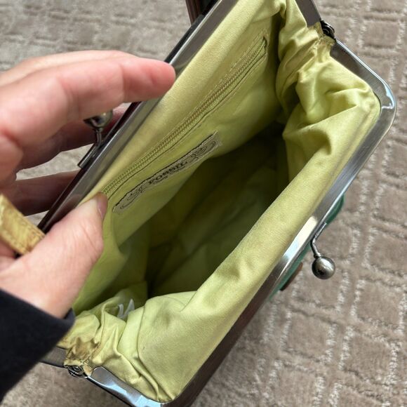 Fossil Fabric Top Clasp Purse Bag Green Pouch Wooden Handle VTG Boho Y2K - Picture 6 of 12